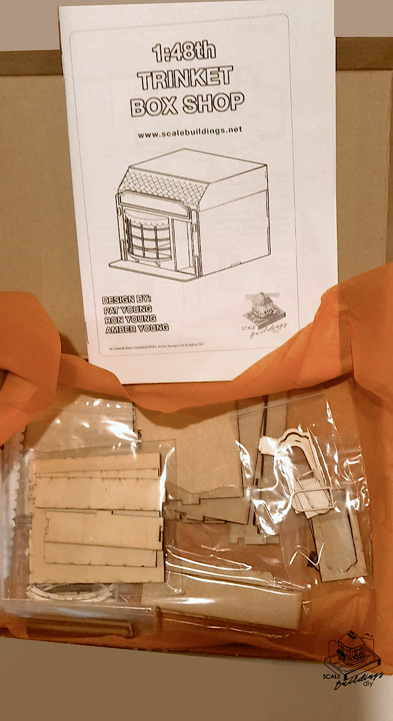 1:48th Trinket shop box dollshouse miniature shop Quarter scale