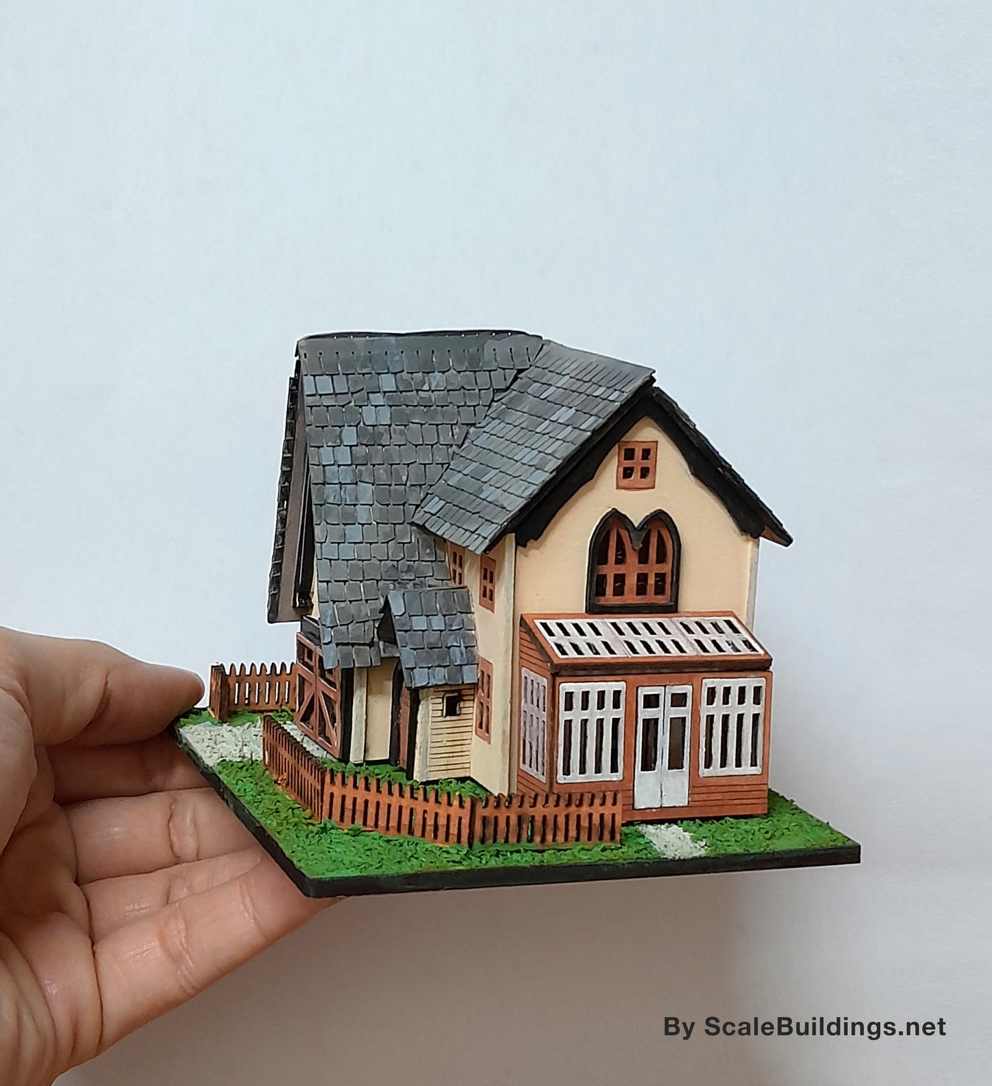 Finished Dollshouse Miniature Model in 1:144th scale: OWL HOLLOW