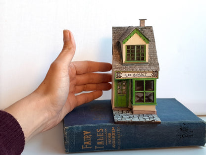 1:48th Dollshouse Miniature model kit - Highstreet Shop "Eat & Greet" Cafe