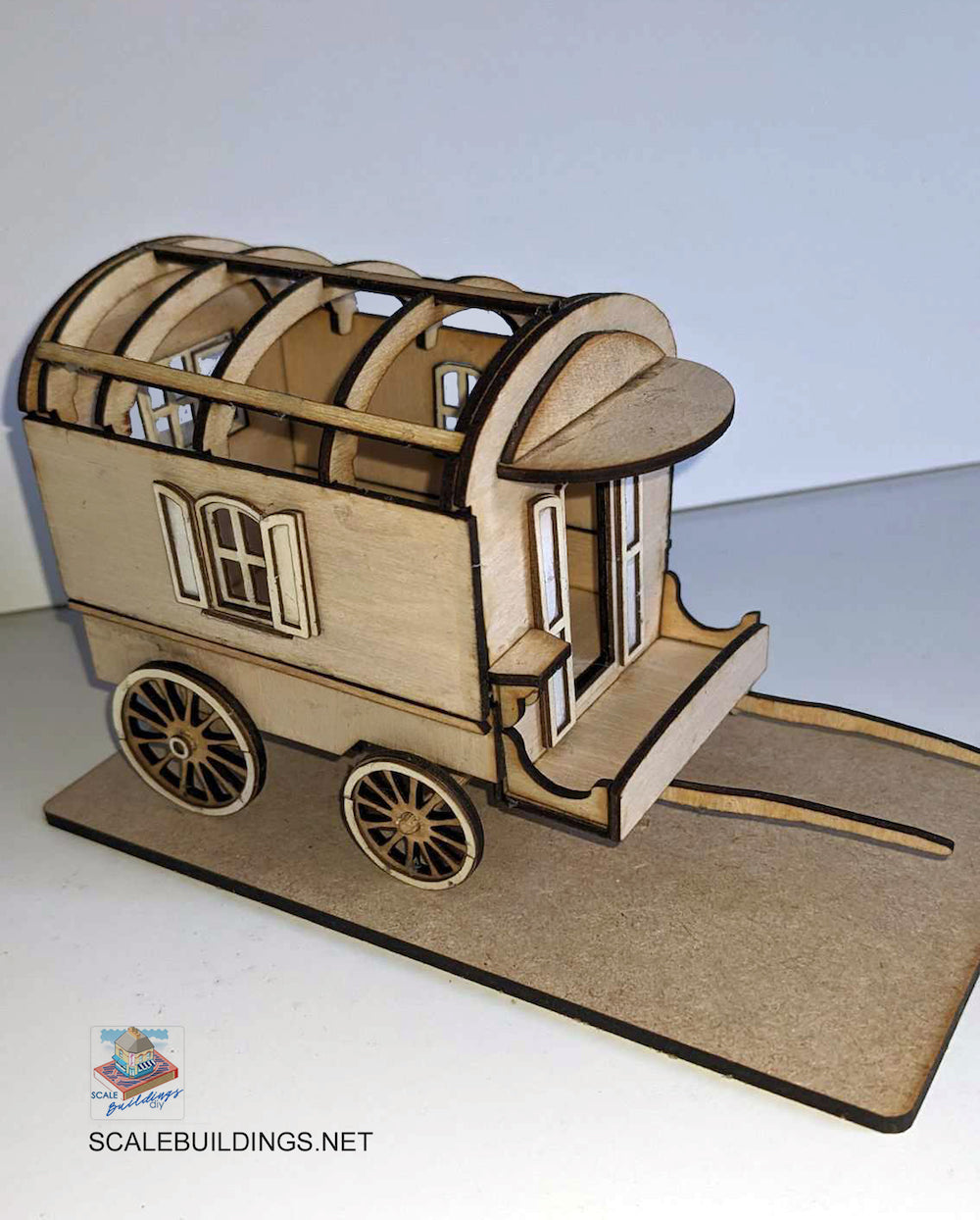 1:48th Crystal Caravan Miniature Kit Dollhouse Model Quarter Scale Miniature Caravan 1/48th dolls house Christmas gift