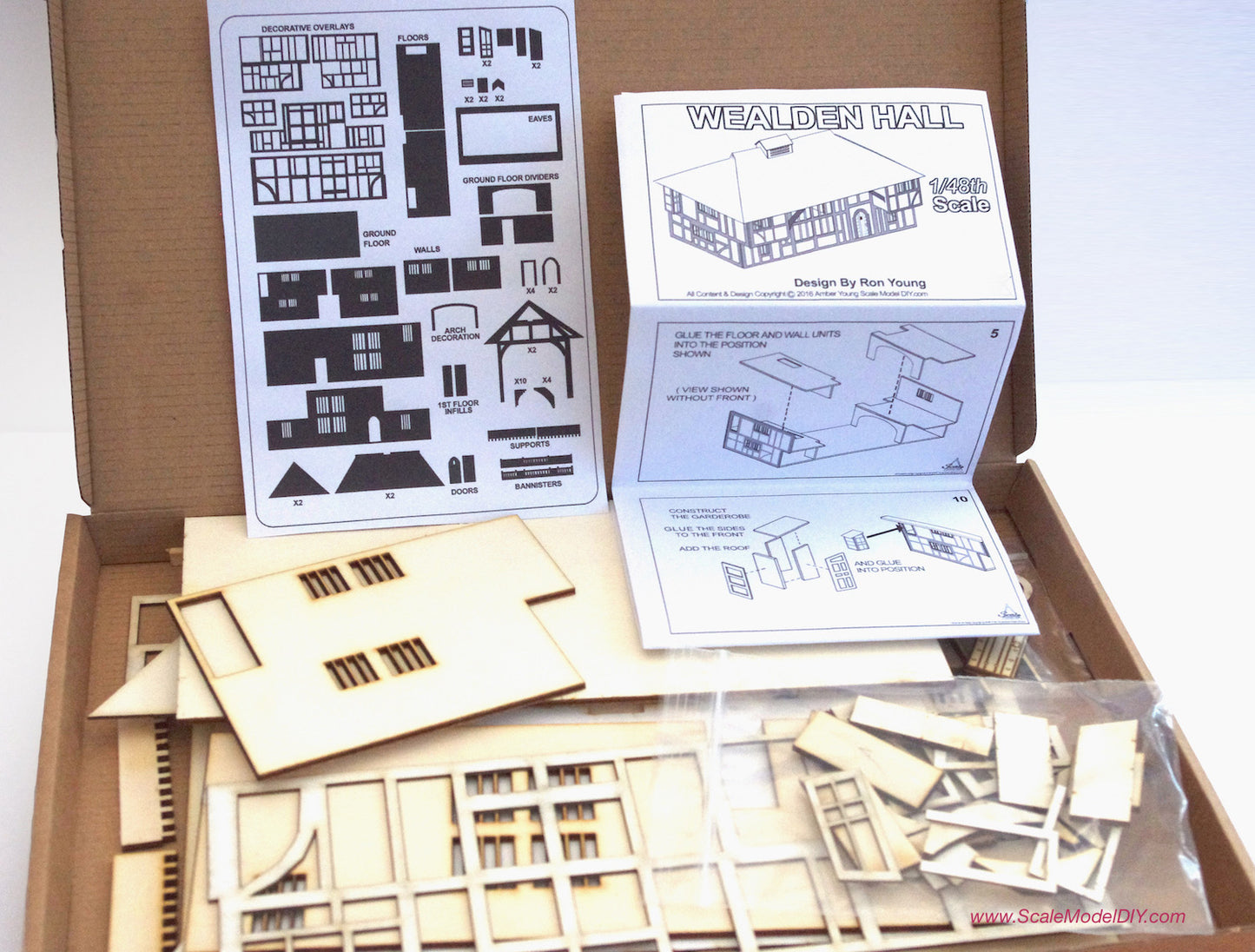 1:144 Miniature Wealden Hall Micro Dolls House Kit Model