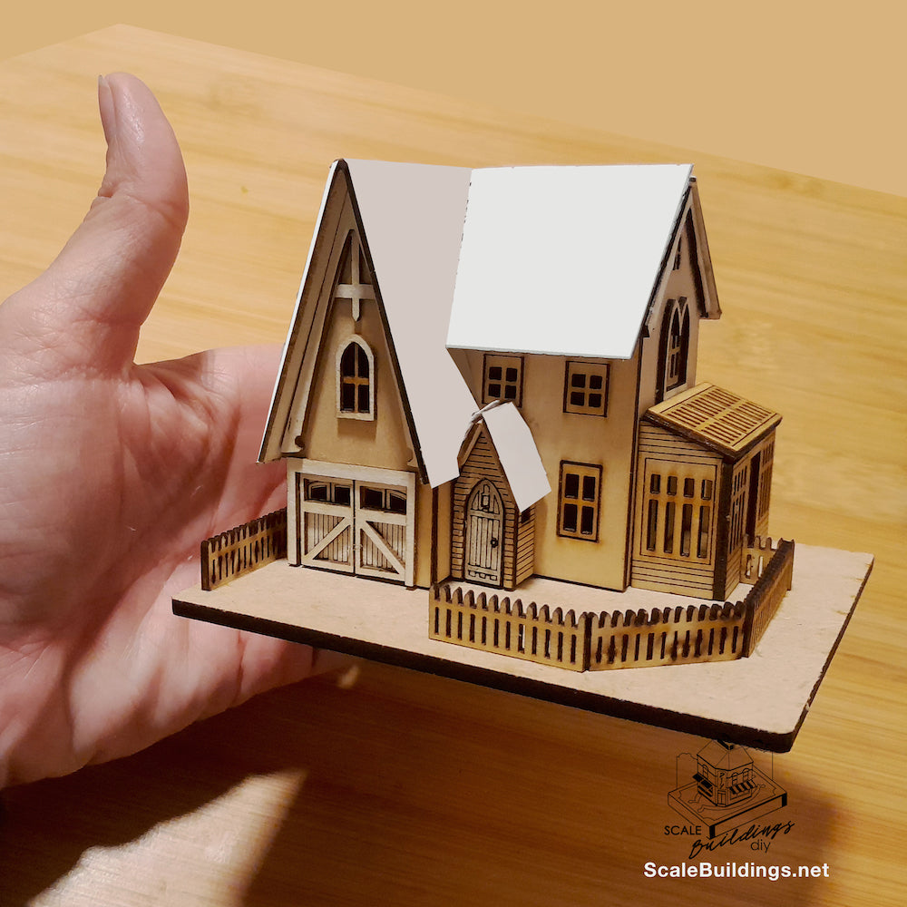1:144 Owl Hollow Dollshouse Miniature model kit
